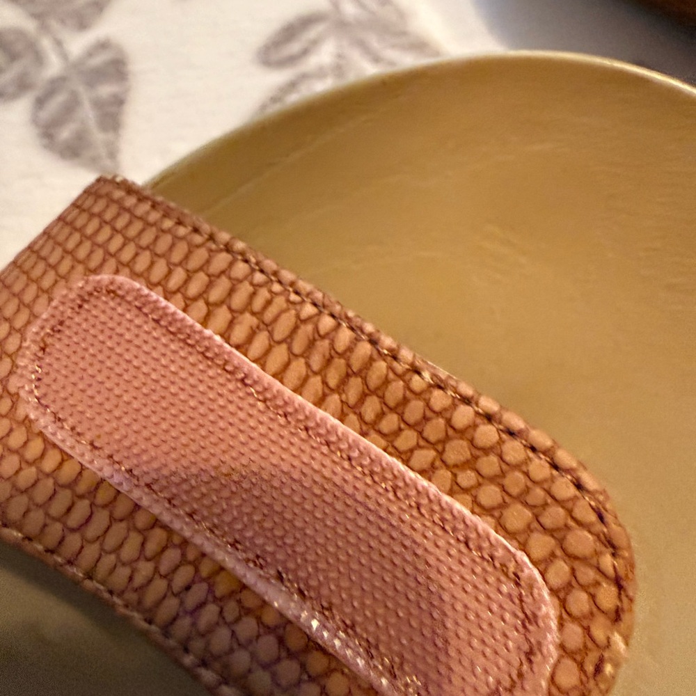 Dr. Scholl's Tan  Women's Sandals Size 9 - Picture 7 of 7
